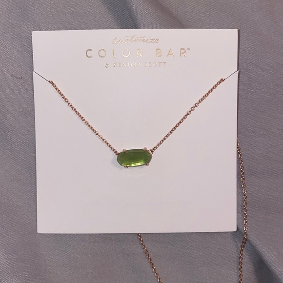 Kendra Scott Jewelry - Kendra Scott Rose Gold Ever Necklce with Peridot Illusion Stone